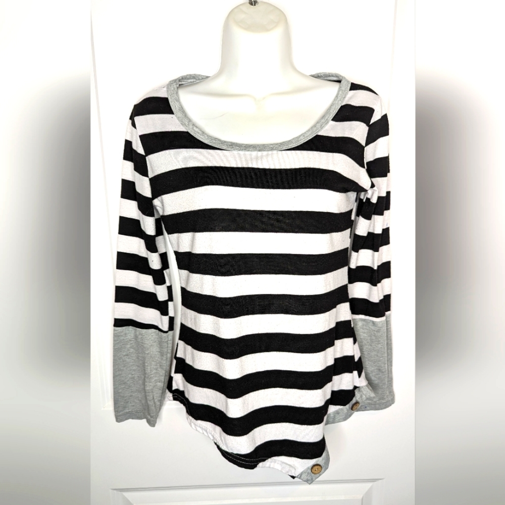 Long sleeve, shirt, with black and white stripes, size small